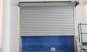 卷帘门开关不顺畅？教你三步排查故障根源